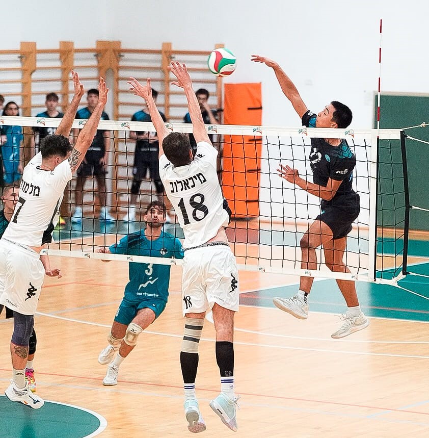 ליגת העל: משחק מותח בהוד השרון, רחובות ממשיכה לטפס