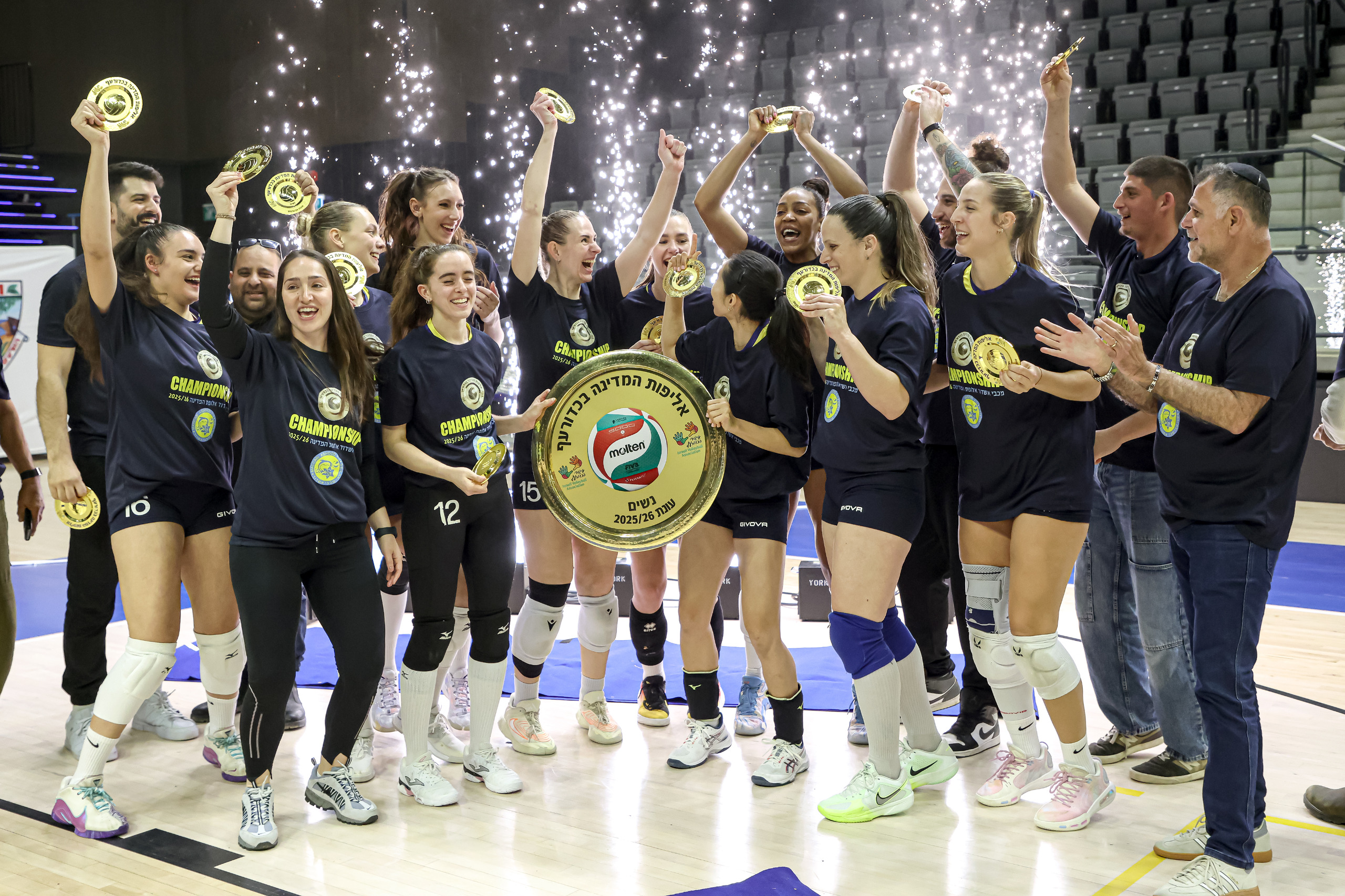 צלחת שלישית ברציפות: מכבי אשדוד היא אלופת המדינה בכדורעף